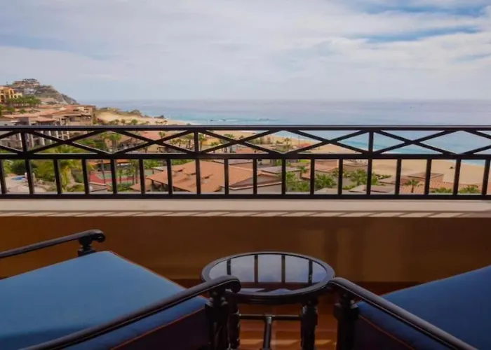 Pueblo Bonito Sunset Hotel