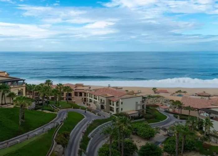 Pueblo Bonito Sunset Hotel